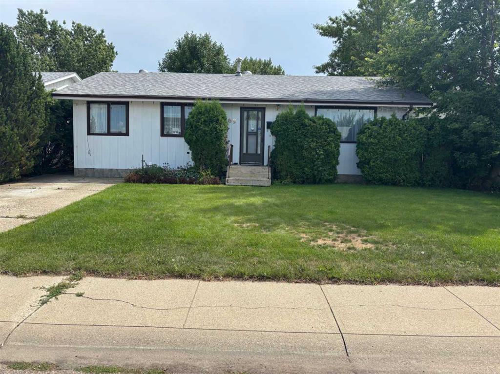 Third View of 69 Heather Road N, Park Meadows, Lethbridge, Alberta, T1H 4L2