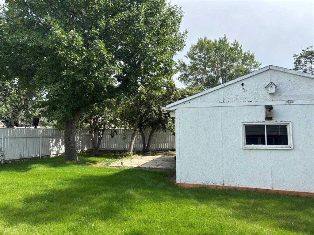 Fourth View of 69 Heather Road N, Park Meadows, Lethbridge, Alberta, T1H 4L2