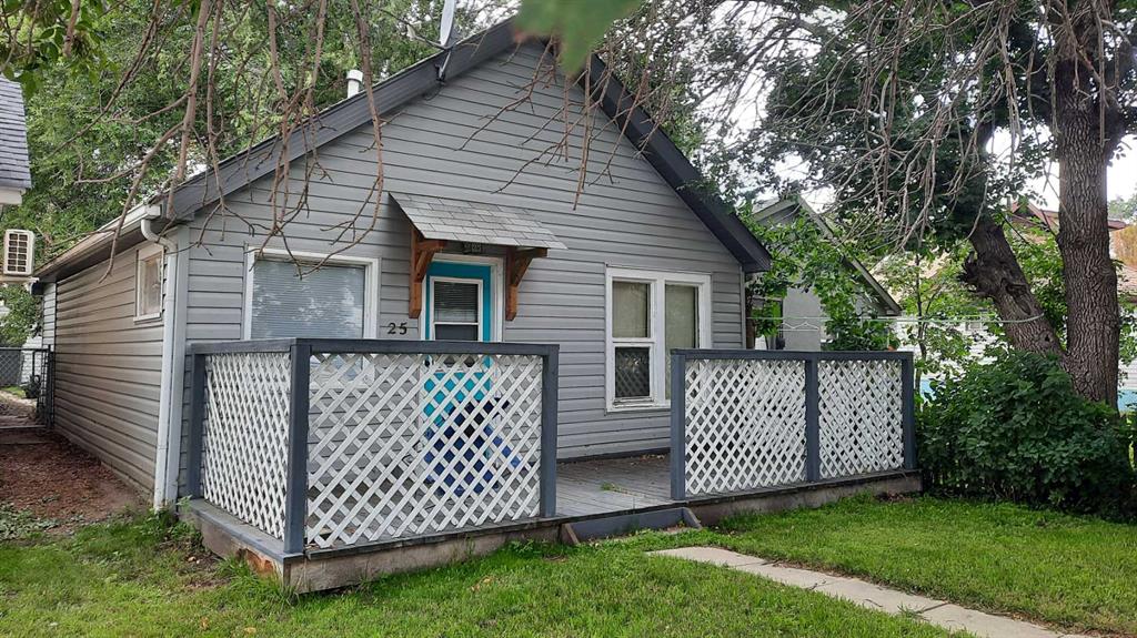25 Riverside Drive E, A2247263, Alberta,