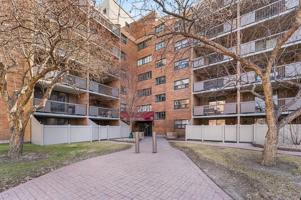 MLS® listing #104476957 for sale located at 517, 30 McHugh Court NE