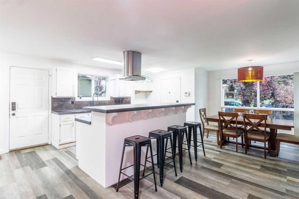92 Erin Woods Drive SE, A2247329, Alberta,