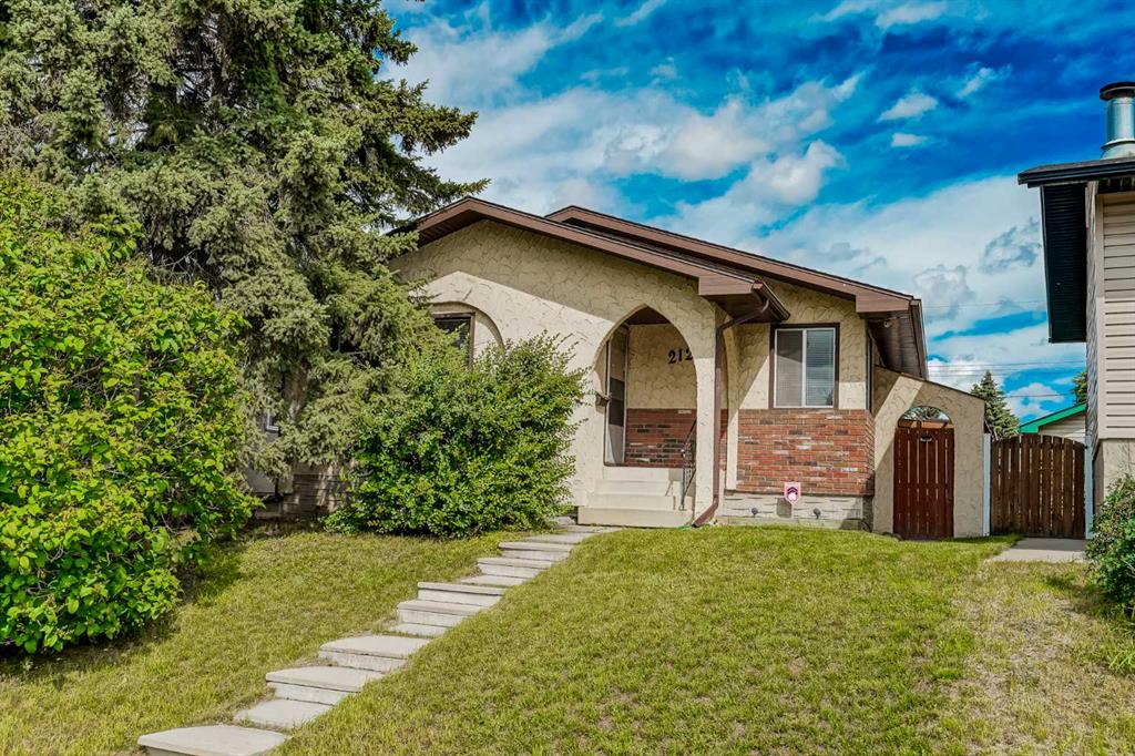 212 Doverview Crescent SE, A2247376, Alberta,