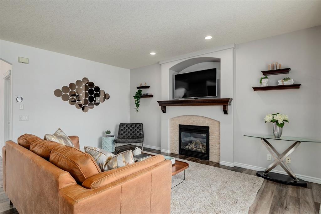 Fifth View of 238 Elgin Manor SE, McKenzie Towne, Calgary, Alberta, T2Z4Z7
