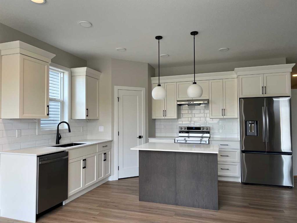 3 Gray Close , A2247462, Alberta,