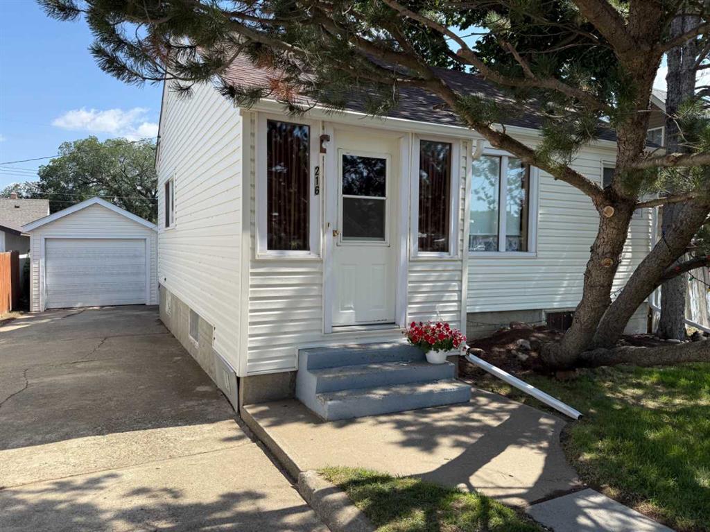 216 2 Street W, A2247490, Alberta,