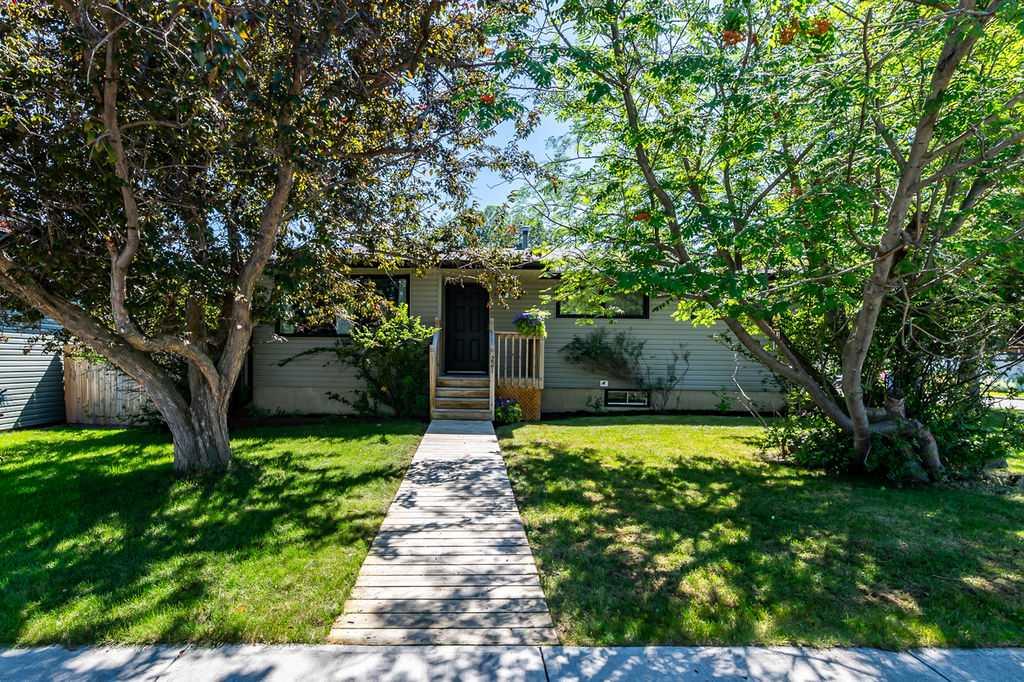 221 Windsor Avenue NW, A2247498, Alberta,