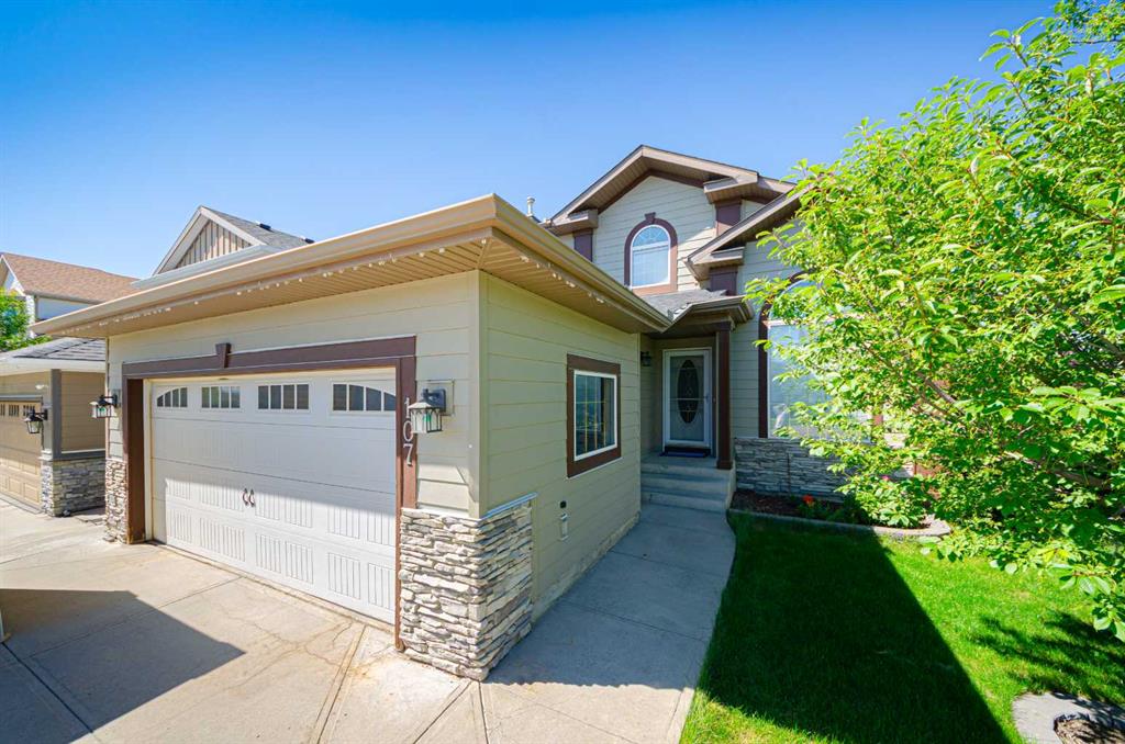 107 Thornbird Way SE, A2247526, Alberta,