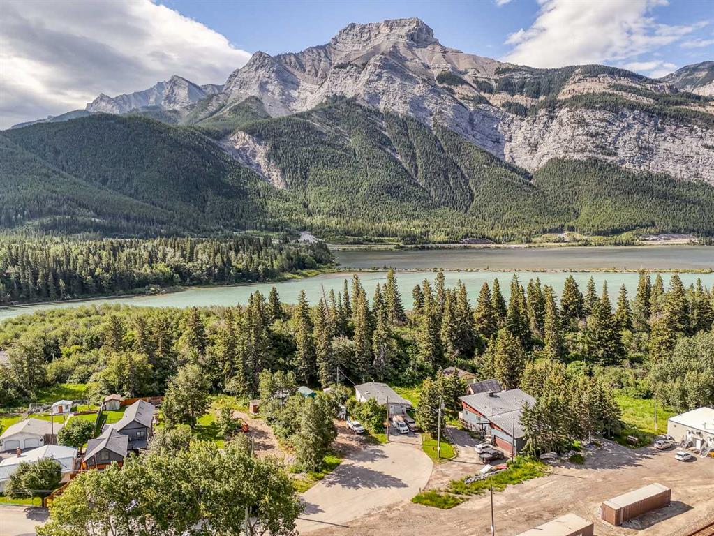 11 Loder Mountain Drive , A2247702, Alberta,