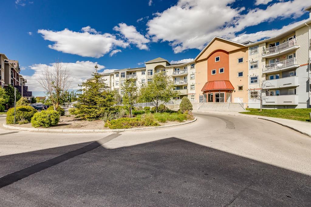2324, 700 Willowbrook Road NW, A2247714, Alberta,