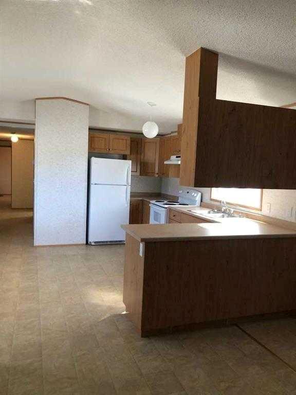 Fifth View of 129   33 SE  , NONE, Kinuso, Alberta, T0G 1K0