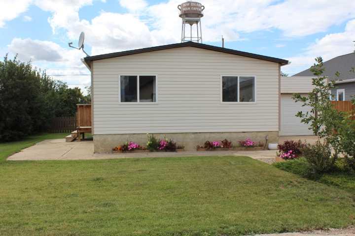 605 2 Street W, A2247790, Alberta,