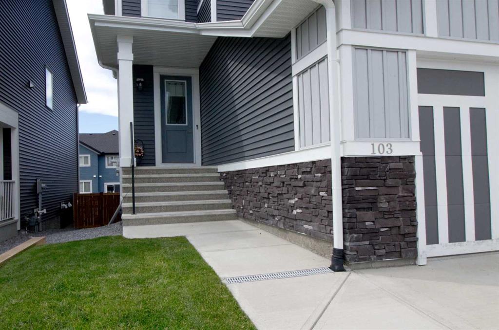 Third View of 103 Sunrise Common , Sunset Ridge, Cochrane, Alberta, T4C 2S2