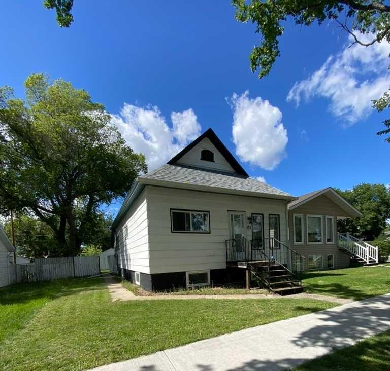 135 2 Street E, A2247979, Alberta,