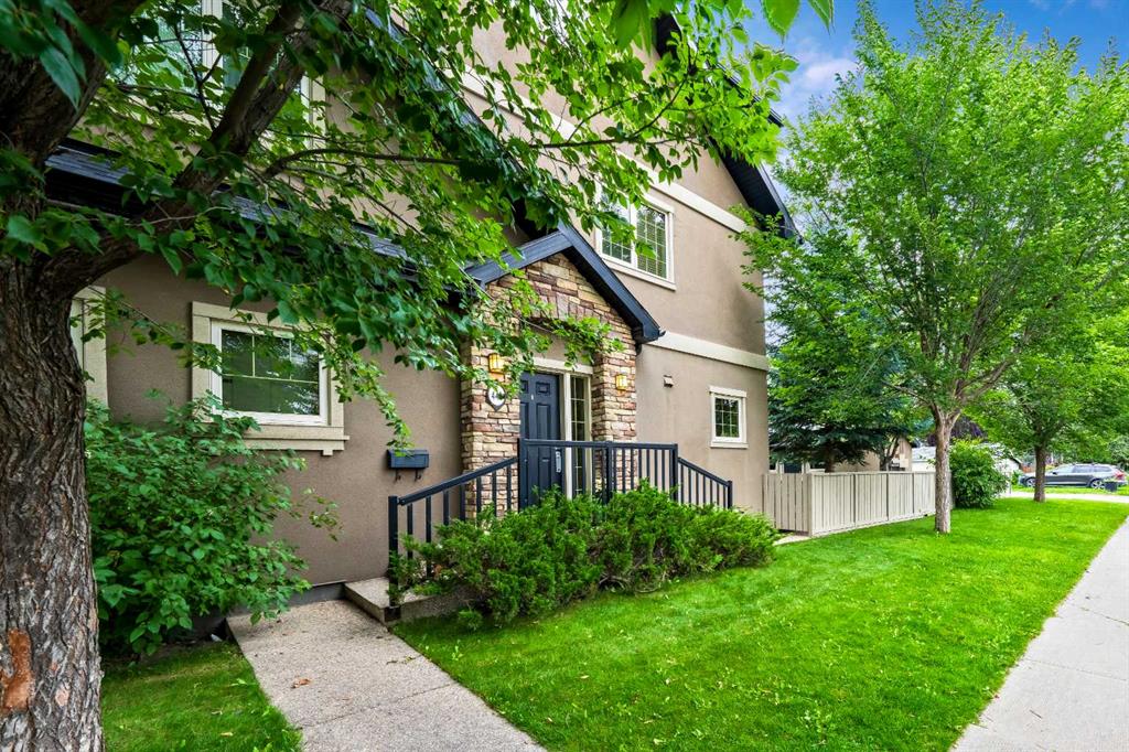 Third View of 2, 442 12 Avenue NE, Renfrew, Calgary, Alberta, T2E 1A6