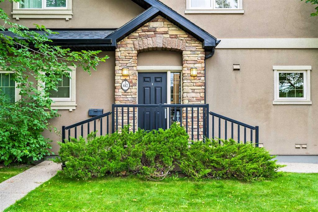 Fifth View of 2, 442 12 Avenue NE, Renfrew, Calgary, Alberta, T2E 1A6