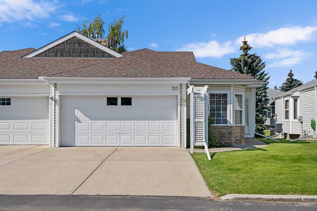 Second View of 315 De Foras Close NW, High River Golf Course, High River, Alberta, T1V 1R2