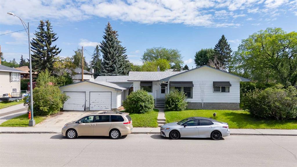 4 Cornell Place NW, A2248147, Alberta,