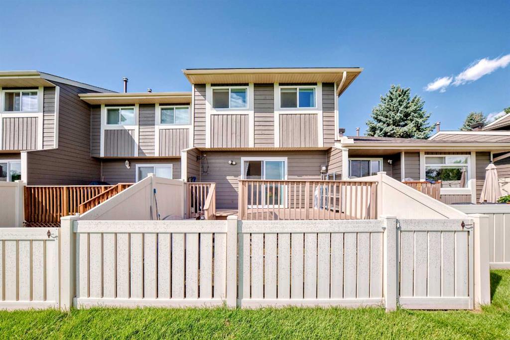 32, 14736 Deerfield Drive SE, A2248215, Alberta,