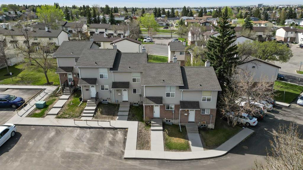 34, 64 Whitnel Court NE, A2248252, Alberta,