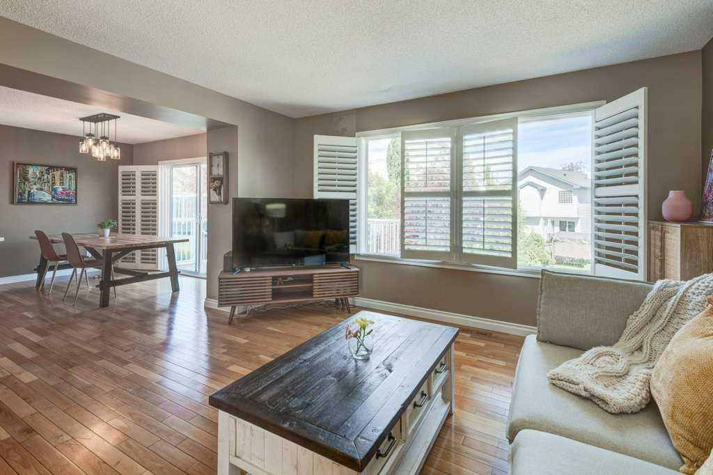 Fifth View of 14 Somerglen Crescent SW, Somerset, Calgary, Alberta, T2Y 3L6