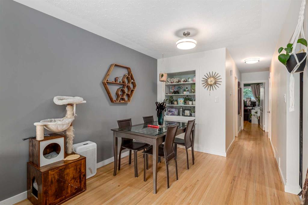 Fifth View of 206, 208 43 Avenue SW, Parkhill, Calgary, Alberta, T2S 1A9