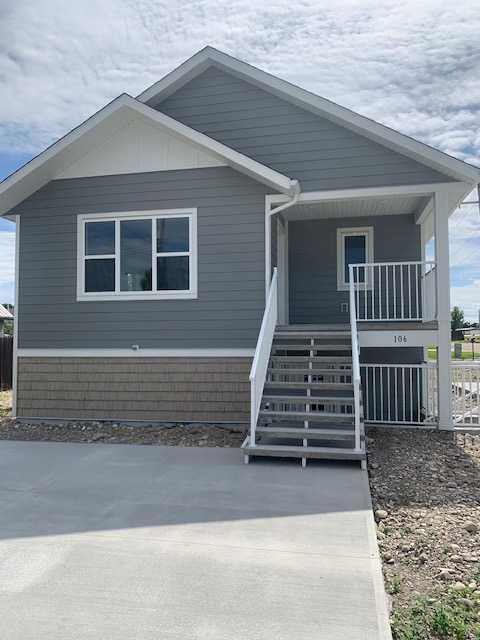 1, 106 22 Street , A2248338, Alberta,