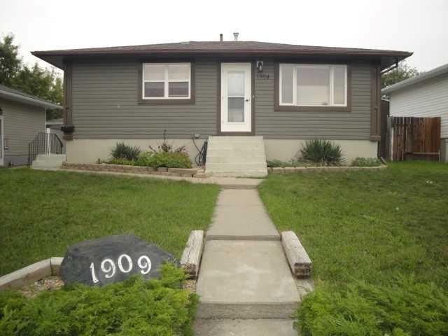 Second View of 1909 8 A Avenue N, Westminster, Lethbridge, Alberta, T1H 1C7