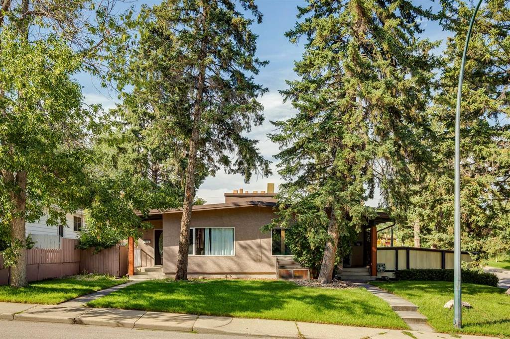 702 53 Avenue SW, A2248397, Alberta,