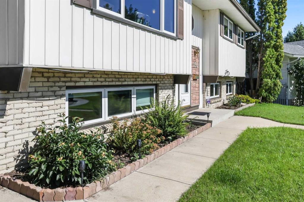 Fourth View of 255 Penbrooke Way SE, Penbrooke Meadows, Calgary, Alberta, T2A 3S7