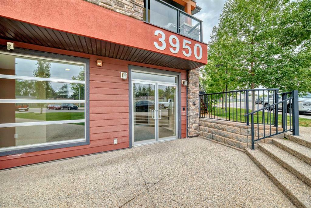 Fourth View of 211, 3950 46 Avenue NW, Varsity, Calgary, Alberta, T2B 3N7