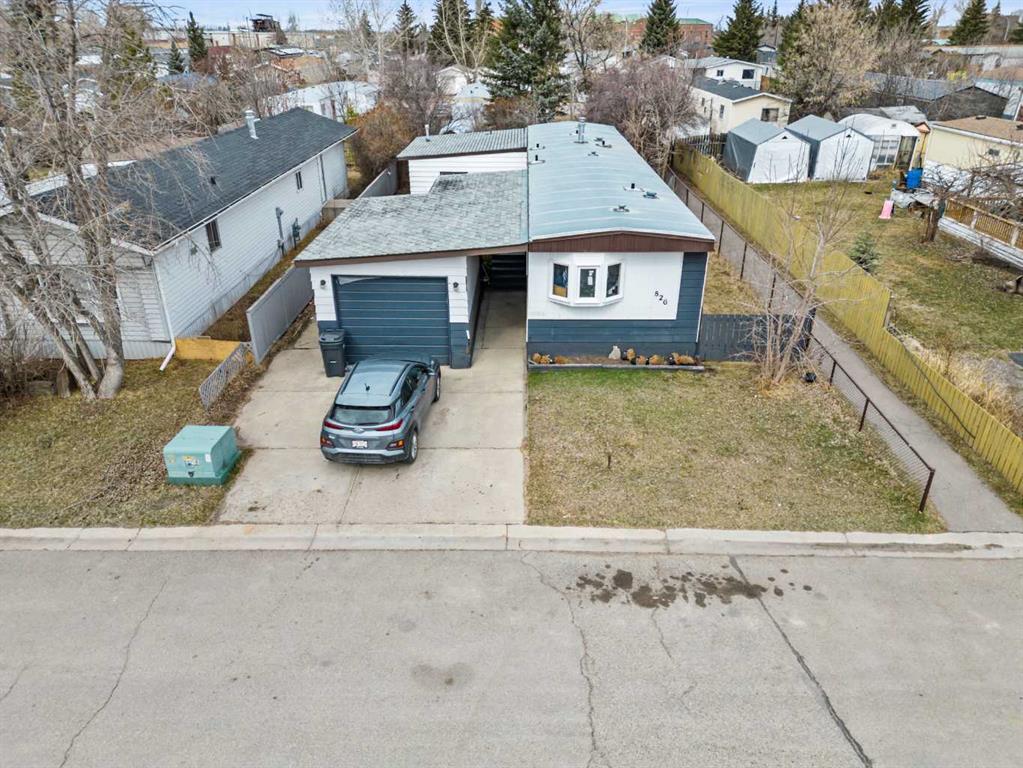 826 Brentwood Crescent , A2248510, Alberta,
