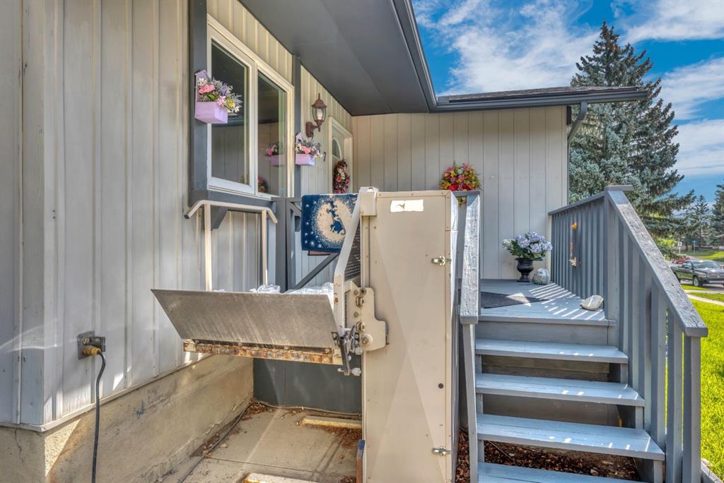 Fourth View of 287 Banister Drive , Tower Hill, Okotoks, Alberta, T1S 1E2