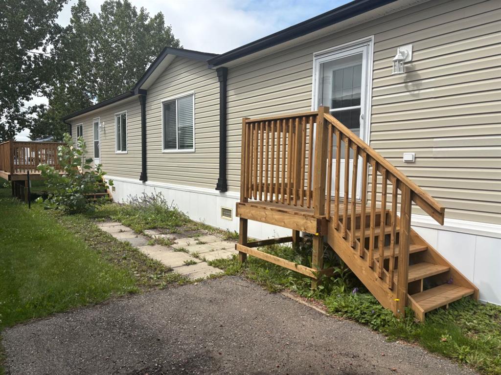 202, 1101 84 Street NE, A2248644, Alberta,