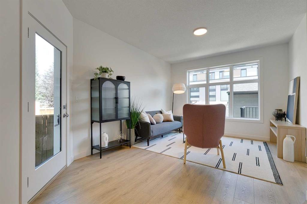 Fourth View of 2, 4534 17 Avenue NW, Montgomery, Calgary, Alberta, T3B 0P1
