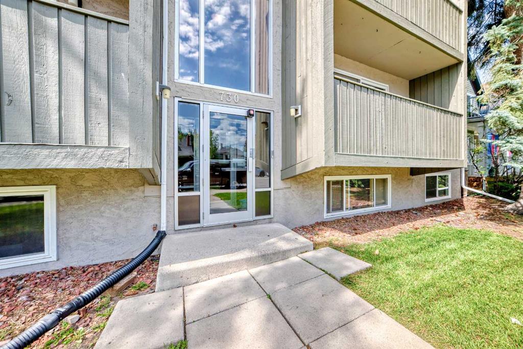 Third View of #301, 730 2 Avenue NW, Sunnyside, Calgary, Alberta, T2N 0E3