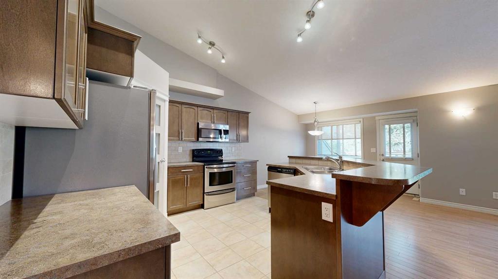 Fourth View of 34, 8910 122 Avenue , Crystal Lake Estates, Grande Prairie, Alberta, T8X 1P8