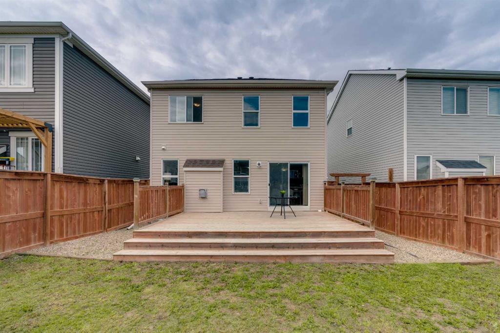 Fifth View of 147 Osborne Rise SW, South Windsong, Airdrie, Alberta, T4B 4A3