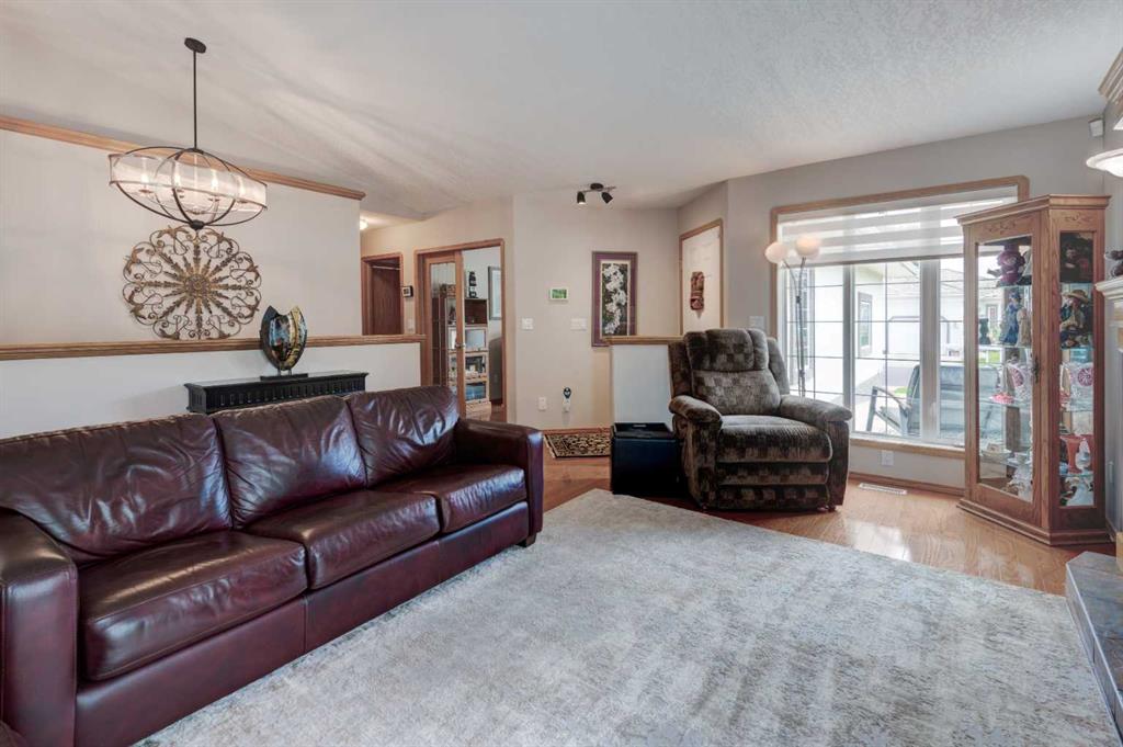 Fourth View of 3 Strathmore Lakes Bay , Strathmore Lakes Estates, Strathmore, Alberta, T1P 1L8