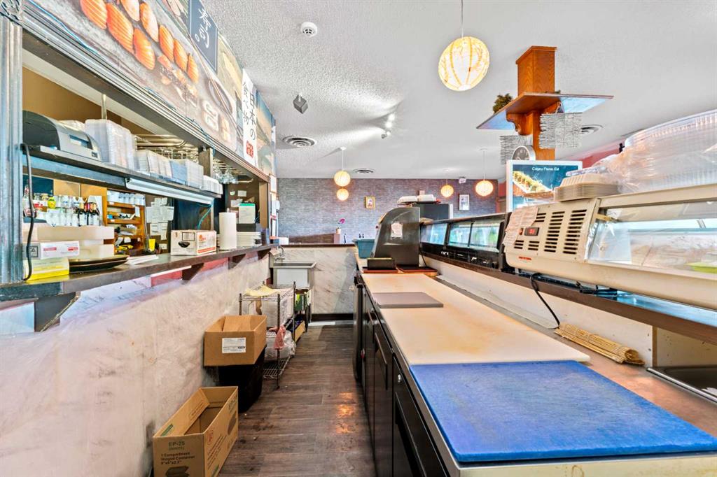 17 Ave & 14 ST Japanese Restaurant Street SW, A2248908, Alberta,