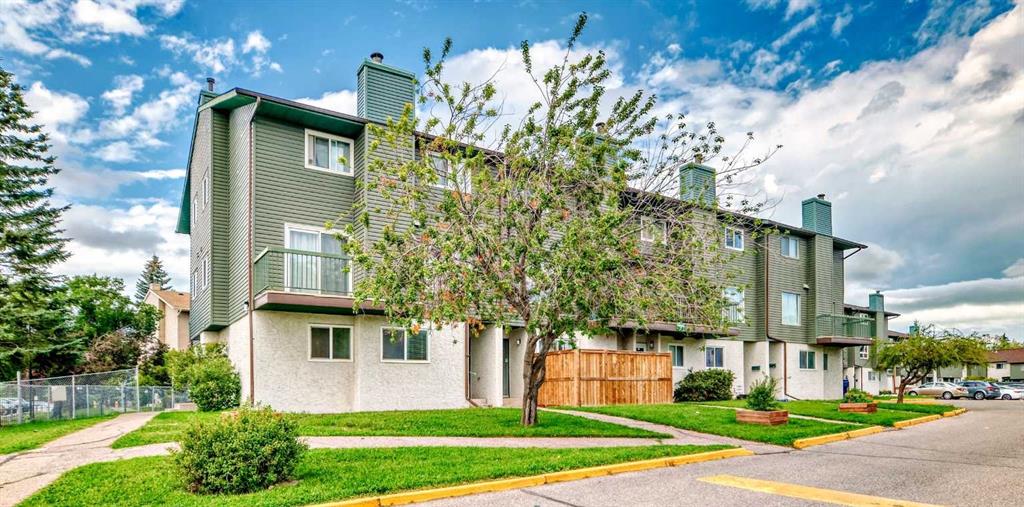 24, 2511 38 Street NE, A2248929, Alberta,