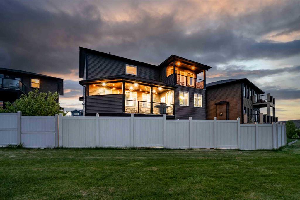 Third View of 335 Ranchview Place NE, Ranchland, Medicine Hat, Alberta, T1C 0G6