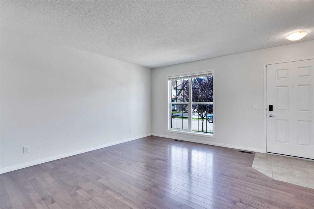 Fifth View of 221 Elgin Meadows Park SE, McKenzie Towne, Calgary, Alberta, T2Z1B4