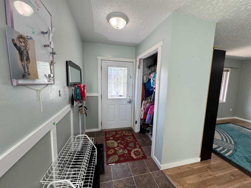 Fourth View of 923 8 Street N, Staffordville, Lethbridge, Alberta, T1H 1Z3