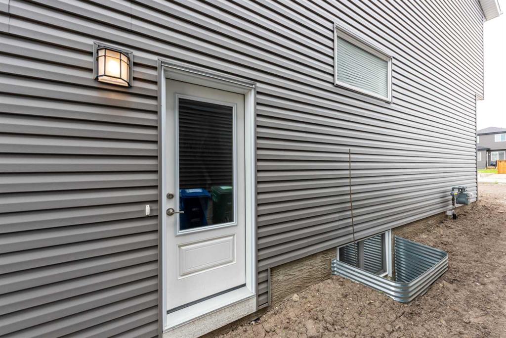 Fourth View of 1139 Chinook Winds Circle SW, Chinook Gate, Airdrie, Alberta, T4B 5S7