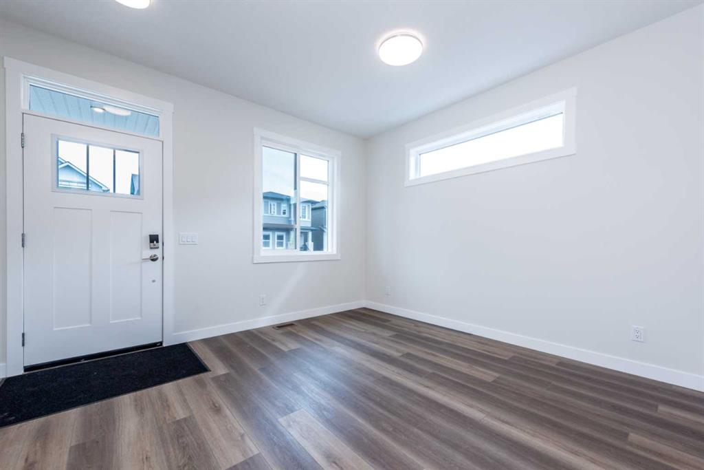 Fifth View of 1139 Chinook Winds Circle SW, Chinook Gate, Airdrie, Alberta, T4B 5S7