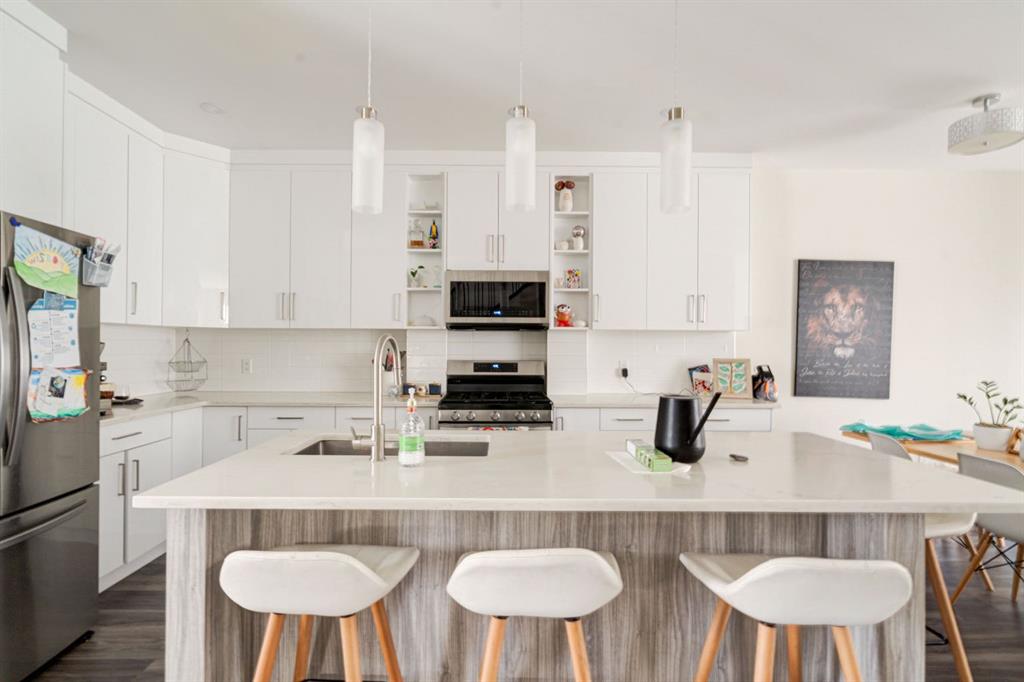 Third View of 2020, 40 Street Street , Forest Lawn, Calgary, Alberta, T2B1B7