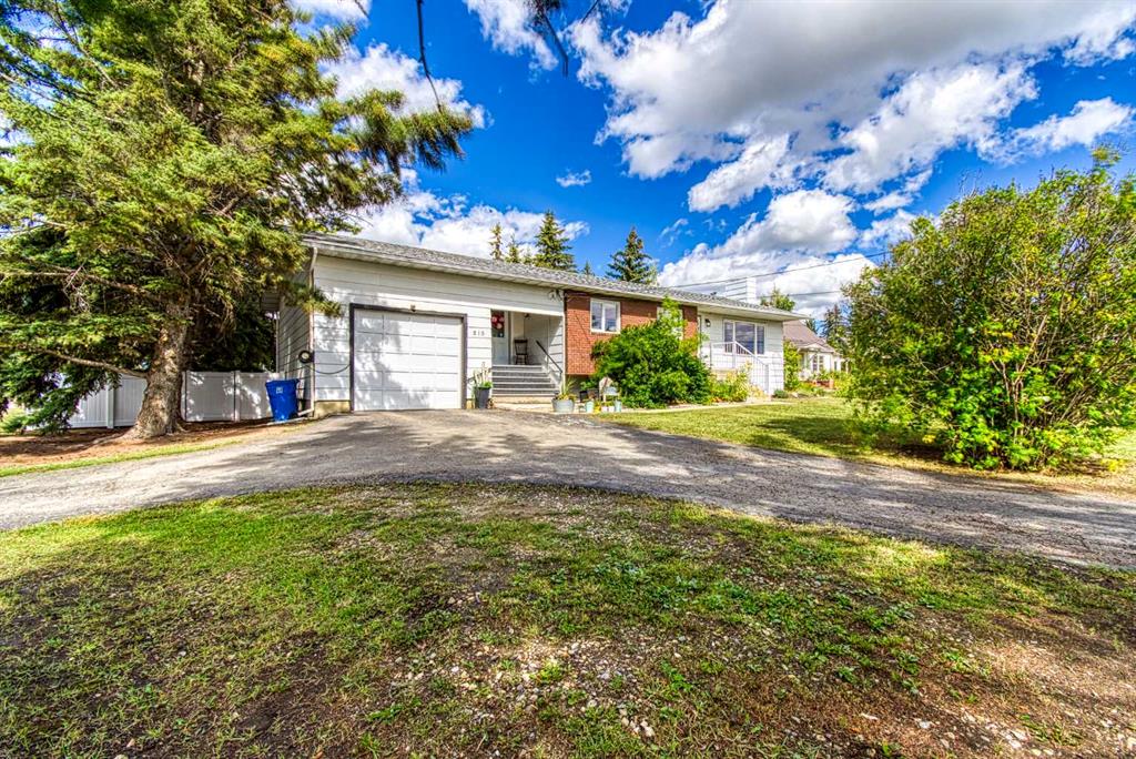 210 11 Street , A2249318, Alberta,