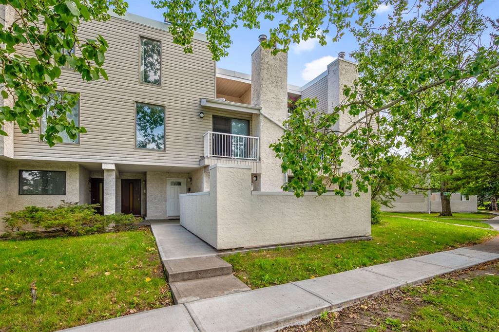2417, 3500 Varsity Drive NW, A2249363, Alberta,