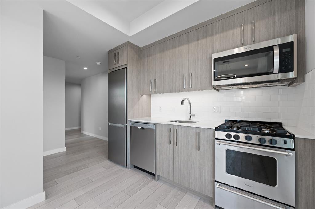 Third View of 816, 110 18A Street NW, West Hillhurst, Calgary, Alberta, T2N 5G5