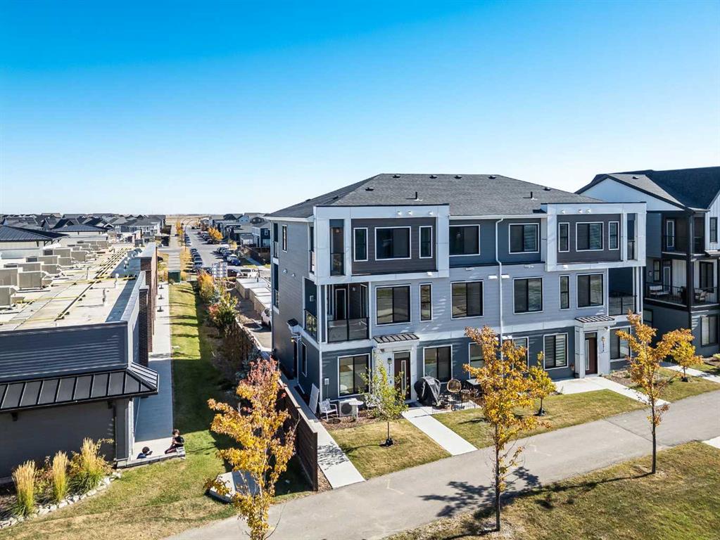 121, 380 Seton Villas SE, A2249376, Alberta,